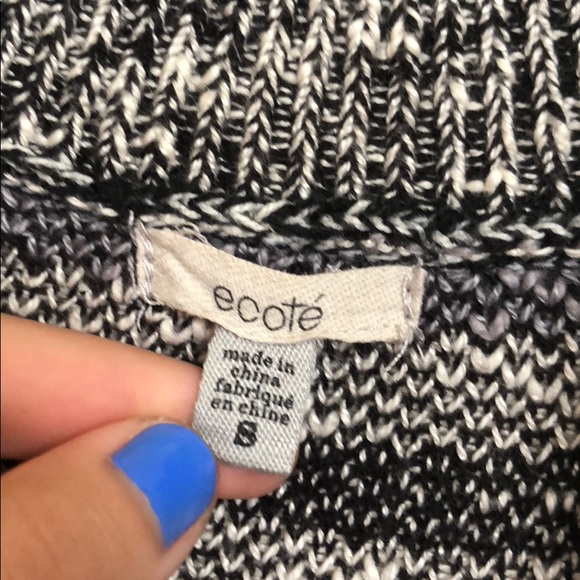 Urban Outfitters Cardigan - Picture 2 of 3